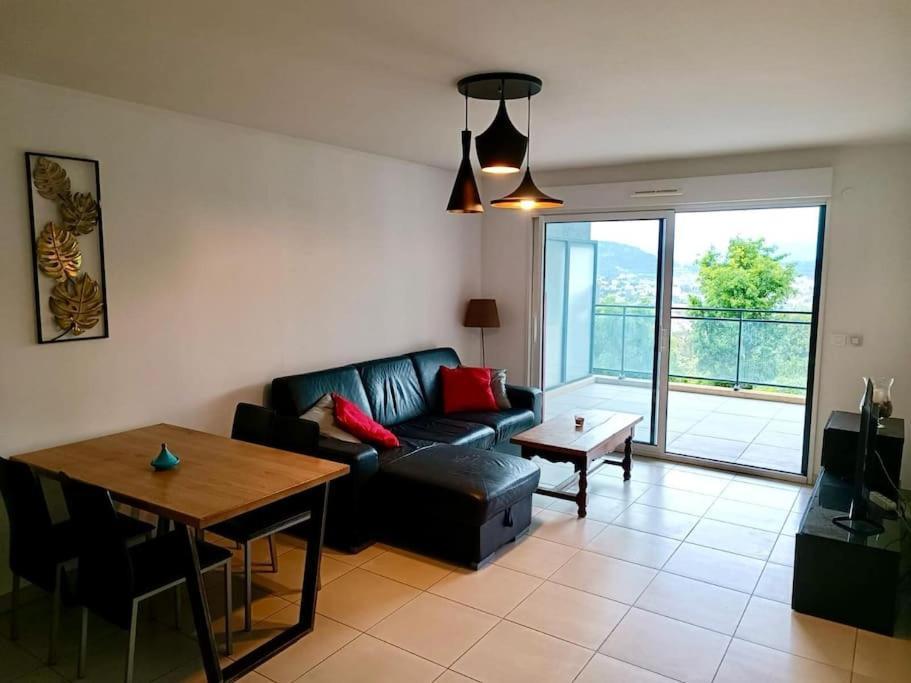 Pessicart - T2 Avec Terrasse - Residence Avec Piscine Nice Luaran gambar
